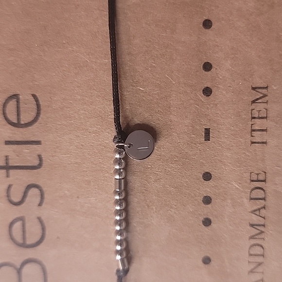 Bestie Morse code bracelet with the letter L attached on a charm - Picture 2 of 6